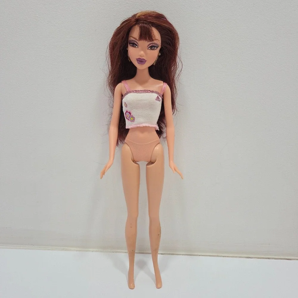My Scene Sporty Style Chelsea Doll In Adidas Top Earrings - DAMAGED